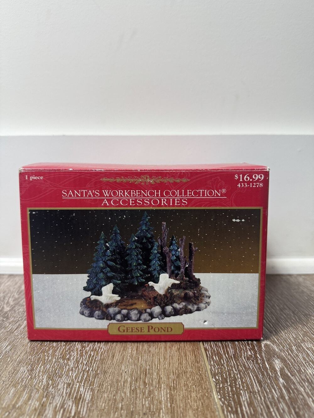1999 Santa's Workshop Christmas Decor Geese Pond W/ Geese